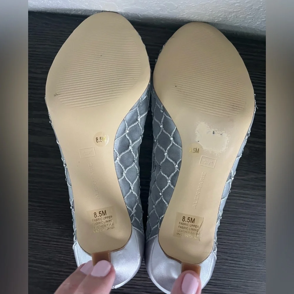 Alex Marie Embellished Silver Mesh Peep-Toe Pumps,‎ Size 8.5M - Picture 2 of 10